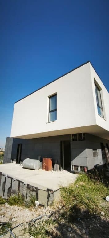 🏡 VILA PREMIUM PËR SHITJE | REZIDENCA PRANË LIQENIT – FARKË 4