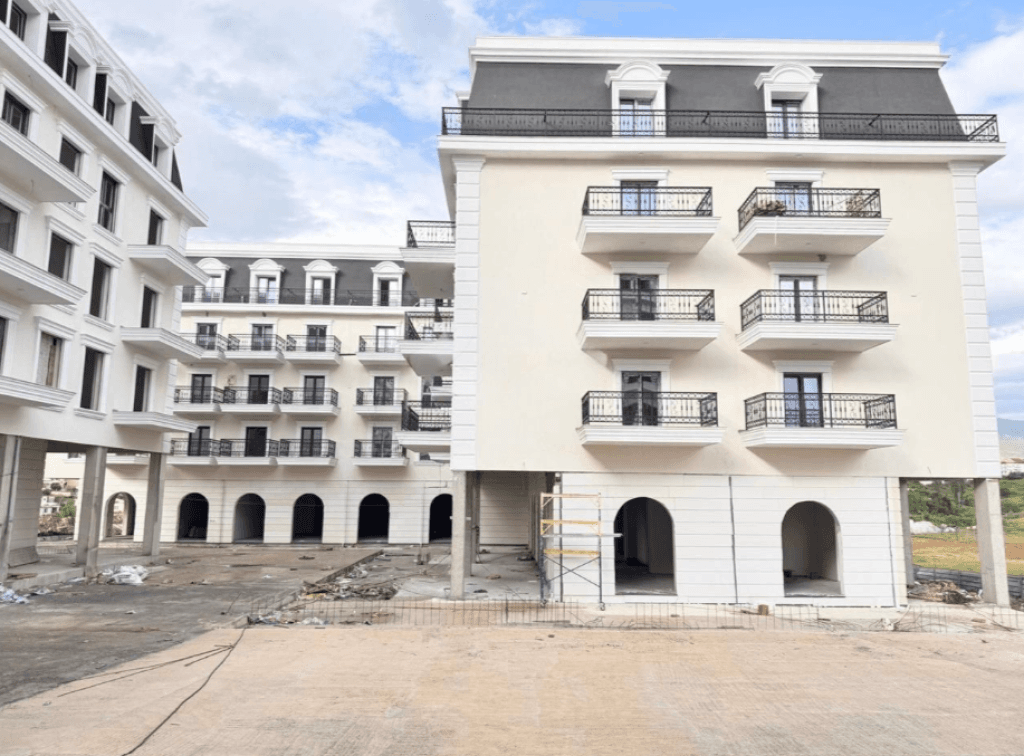 🏡 PËR SHITJE APARTAMENT 3+1+2 – TIRANA PORTA E RE 4