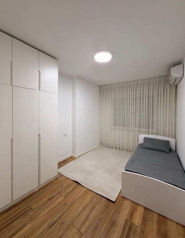 🏡 PËR QIRA | APARTAMENT 2+1 – ASTIR 4