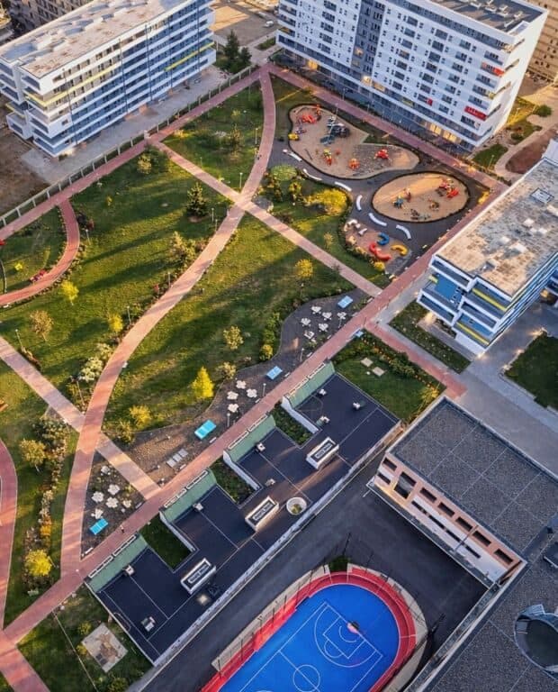 PËR SHITJE APARTAMENT 2+1+2 ME VERANDË – UNIVERS CITY 2