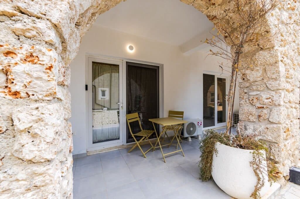 🏡🌊 STUDIO PËR SHITJE – DHËRMI