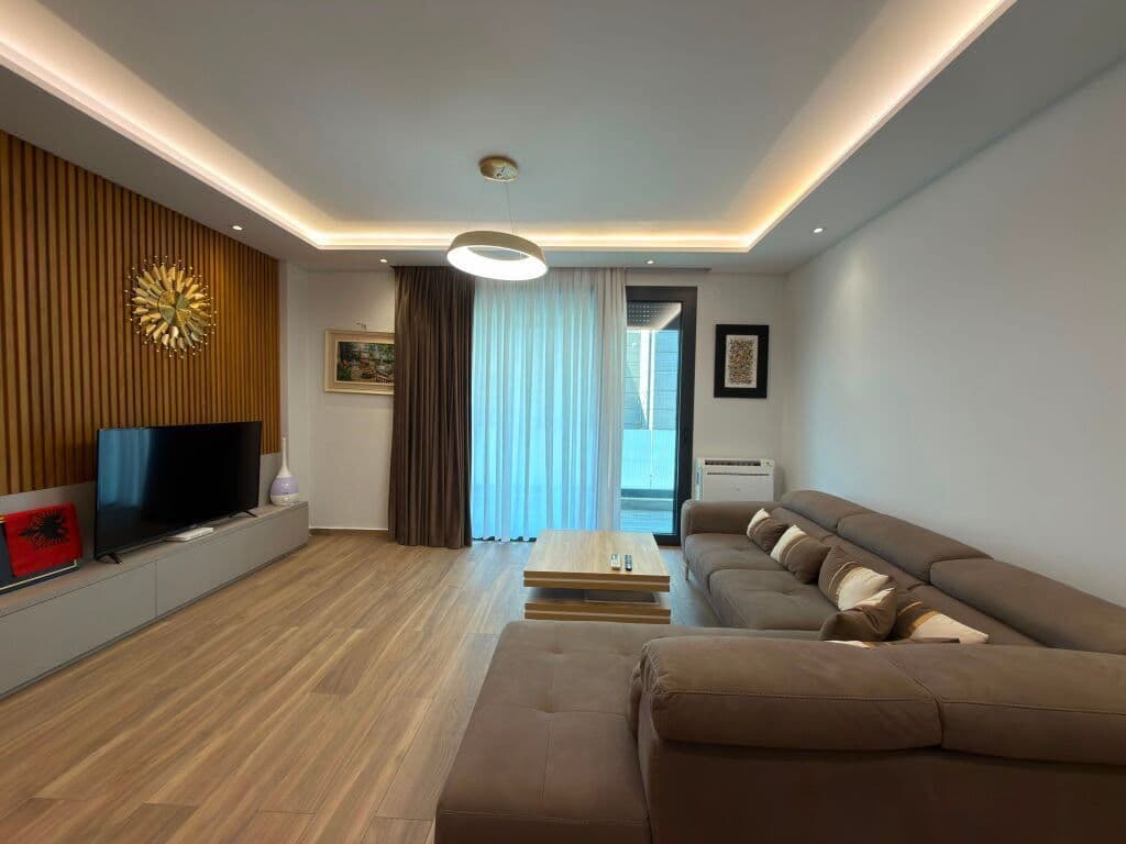 🏡 APARTAMENT PREMIUM ME QIRA – TEG 4