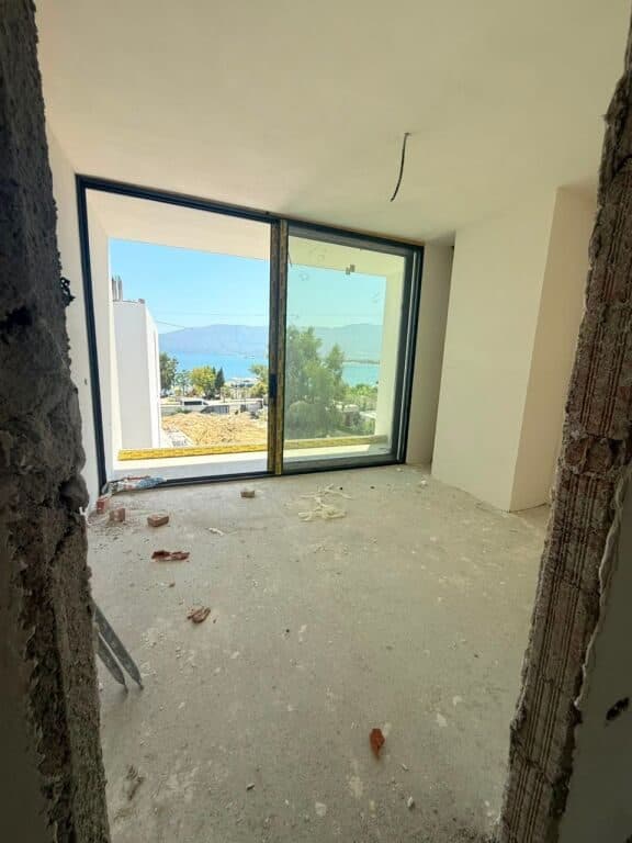 🏖️ APARTAMENT 1+1 PËR SHITJE – RADHIMË, VLORË 🌊