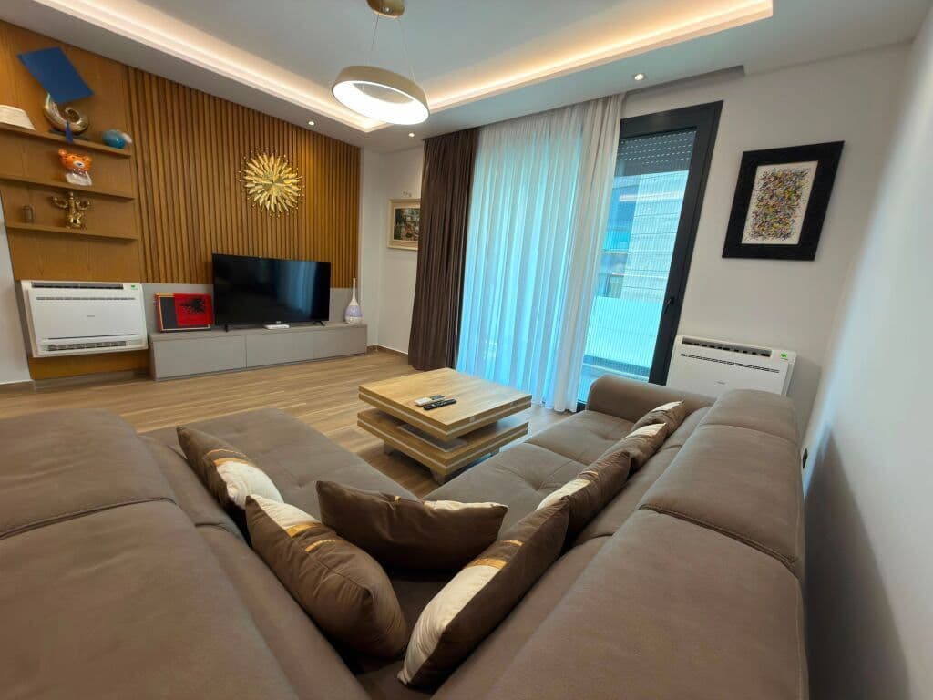 🏡 APARTAMENT PREMIUM ME QIRA – TEG 3