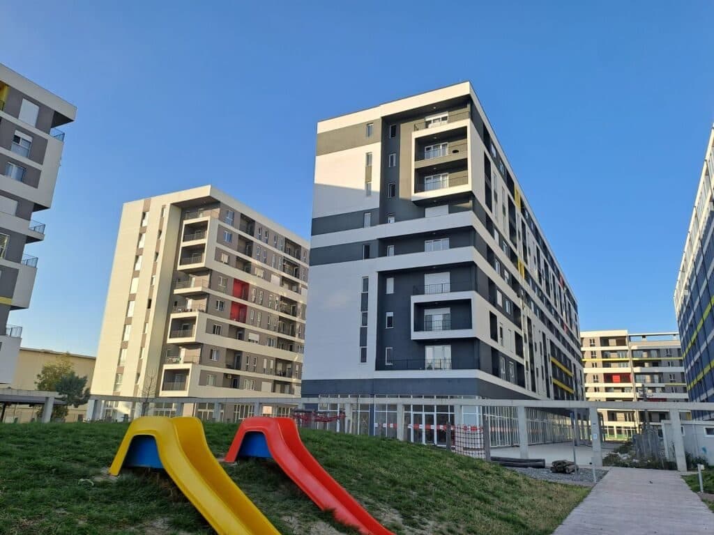 🏢 NJËSIA E SHËRBIMIT PËR SHITJE – UNIVERS CITY