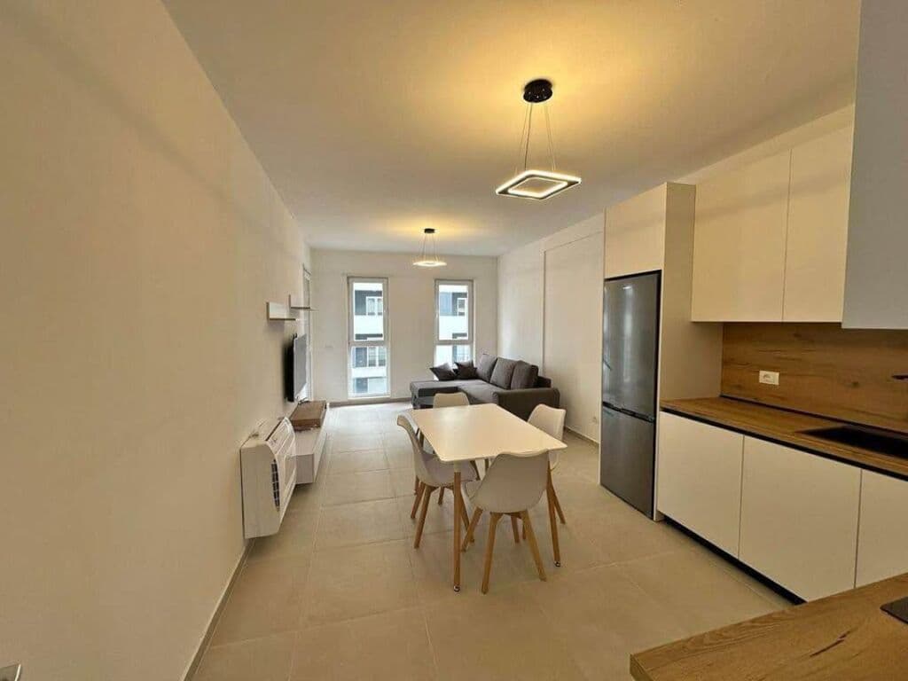 🏡 ME QIRA APARTAMENT 2+1 – Univers City