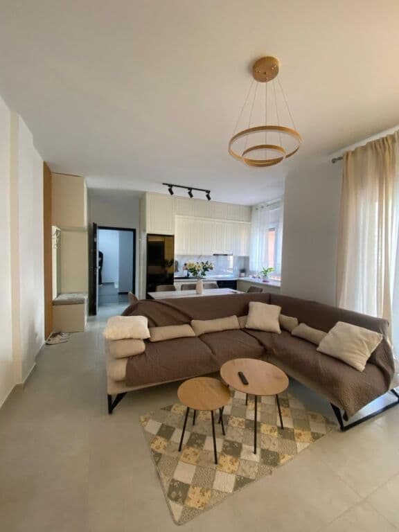 🏡 Apartament 2+1+2 për Qira – Pazari i Ri 3