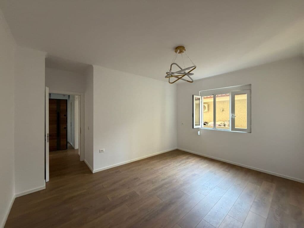 🏡 APARTAMENT 1+1 PËR SHITJE – RRUGA DRITAN HOXHA 4