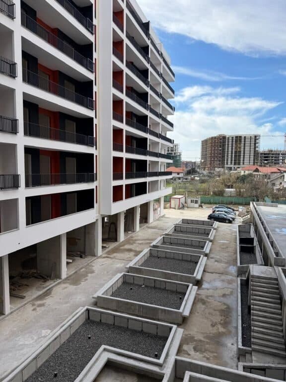 🔥 MUNDËSI‼️ 2 APARTAMENTE 2+1 + 2 TUALETE – KRYEQYTETI I HAPËSIRËS, PASKUQAN 3