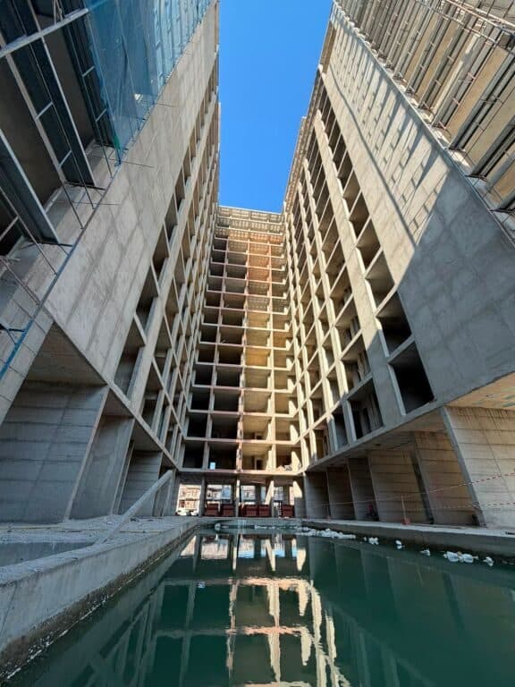 🏡🌊 APARTAMENT 2+1 PËR SHITJE ME PAMJE PANORAMIKE TË DETIT – SHTËPIA E ARTË, SHËNGJIN ✨ 4
