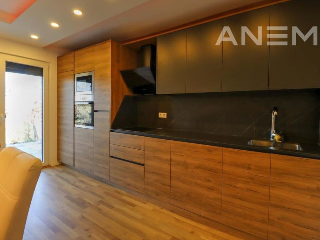 Vilë në shitje 200m² në Makresh