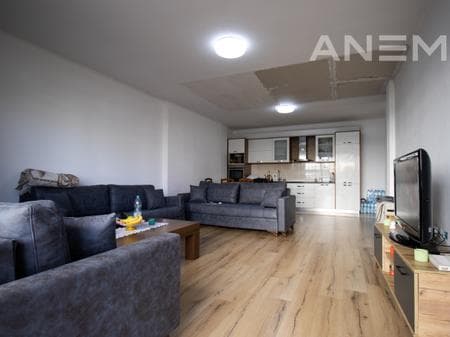 Banesë në shitje 98m² në Lakrishtë 4