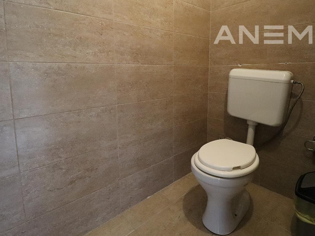Shtëpi me qira me 5 dhoma gjumi në Çagllavicë