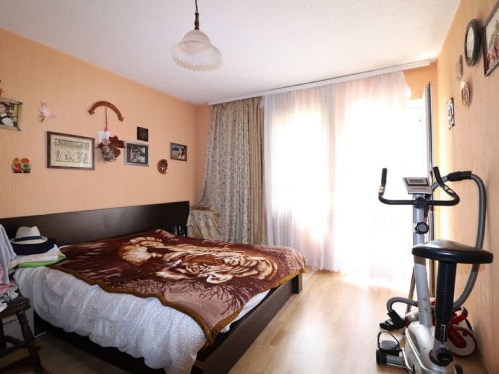 Shtëpi në shitje 410m² në Veternik 4