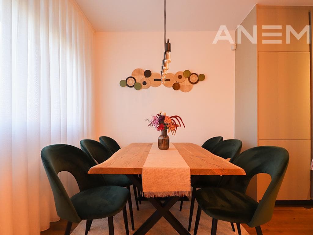 Banesë në shitje 87.7m²+17m² tarracë në Veternik 3