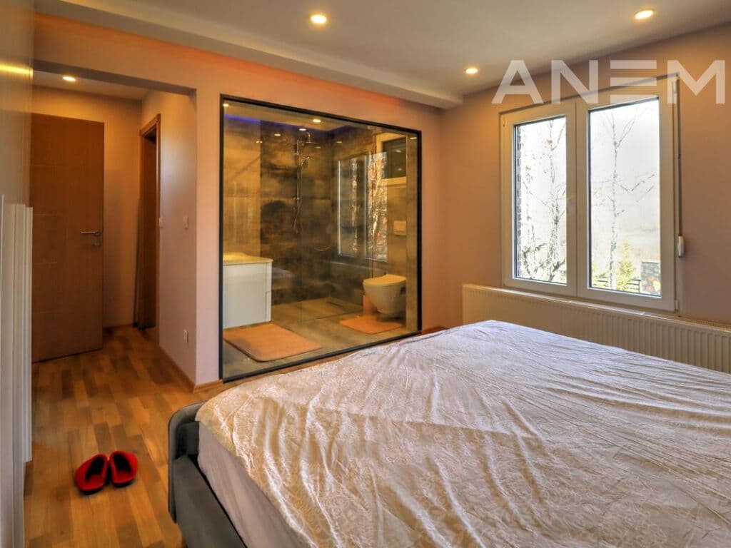 Vilë në shitje 200m² në Makresh