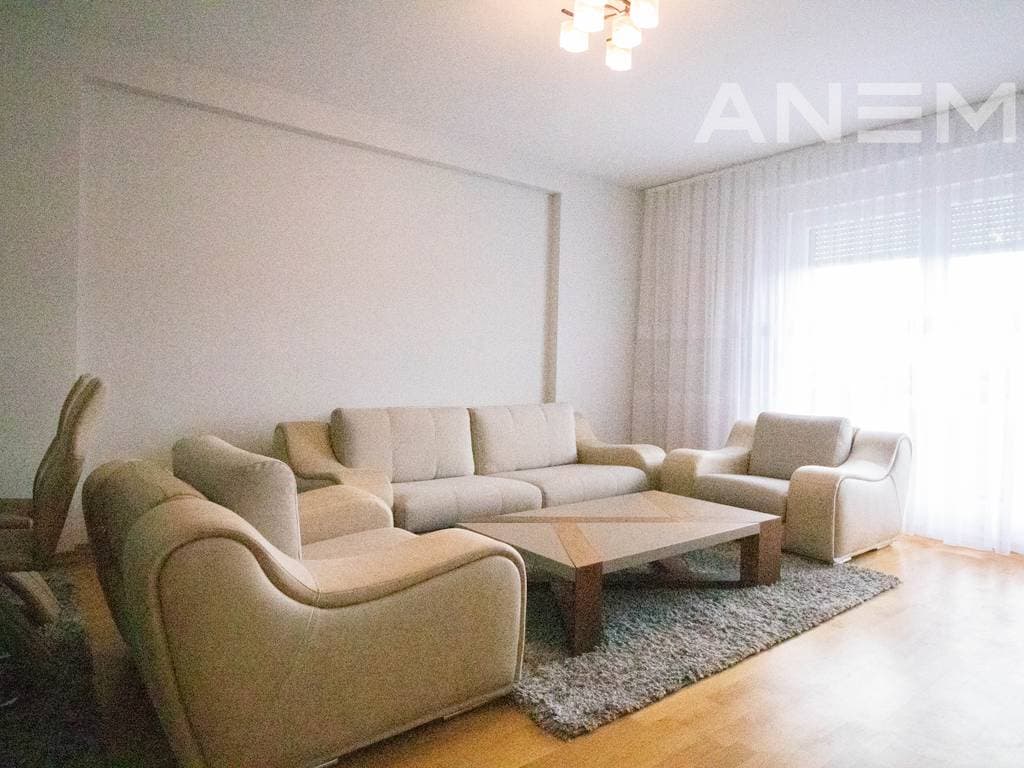 Banesë me qira me 2 dhoma gjumi në Arbëri 3