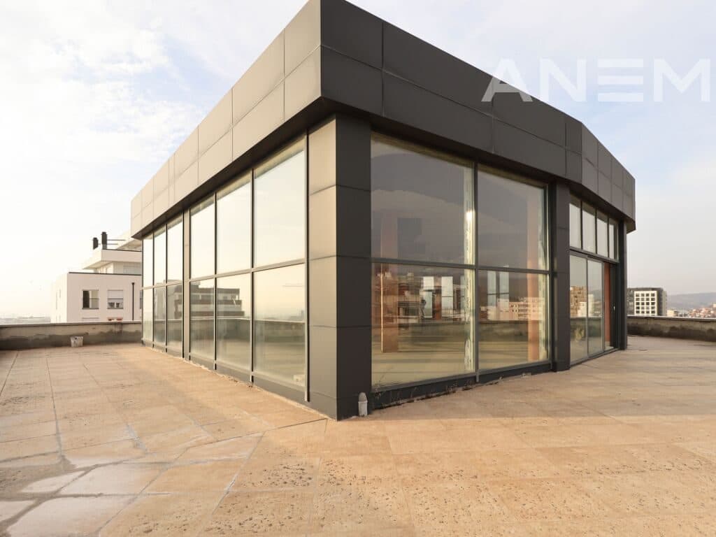 Duplex në shitje 978m² në Mahallen e Muhaxherëve