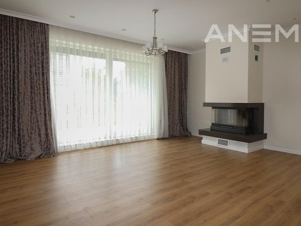 Shtëpi në shitje 174m²+42m² bodrum në lagjen Marigona Residence 2