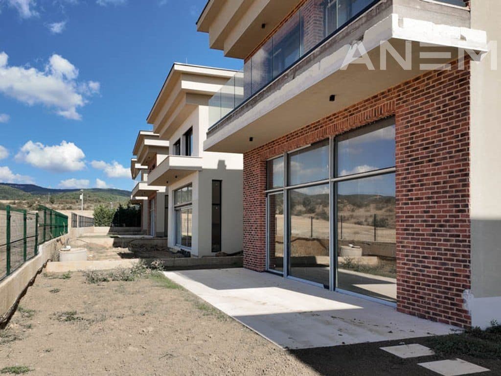 Shtëpi në shitje 404m2 në lagjen Marigona Hill 4