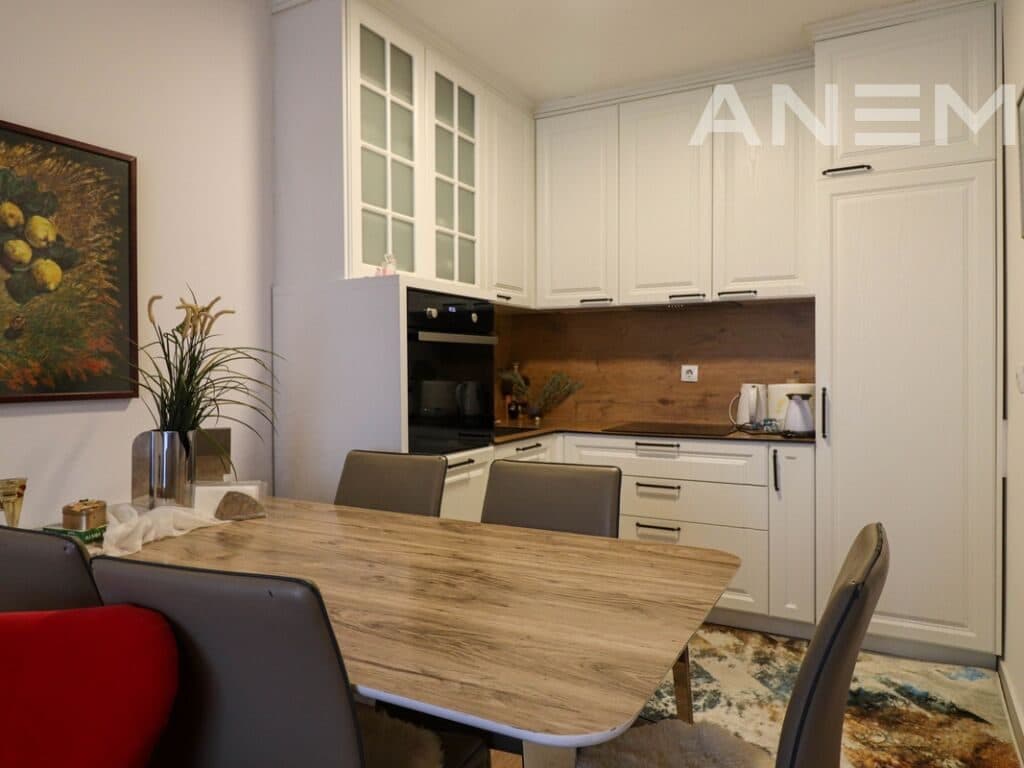 Banesë në shitje 82.4m² në Arbëri 4