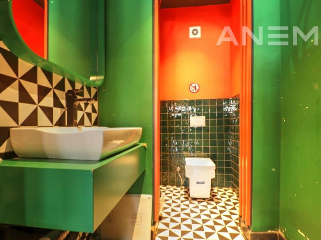 Lokal me qira 120m² në lagjen Dardania