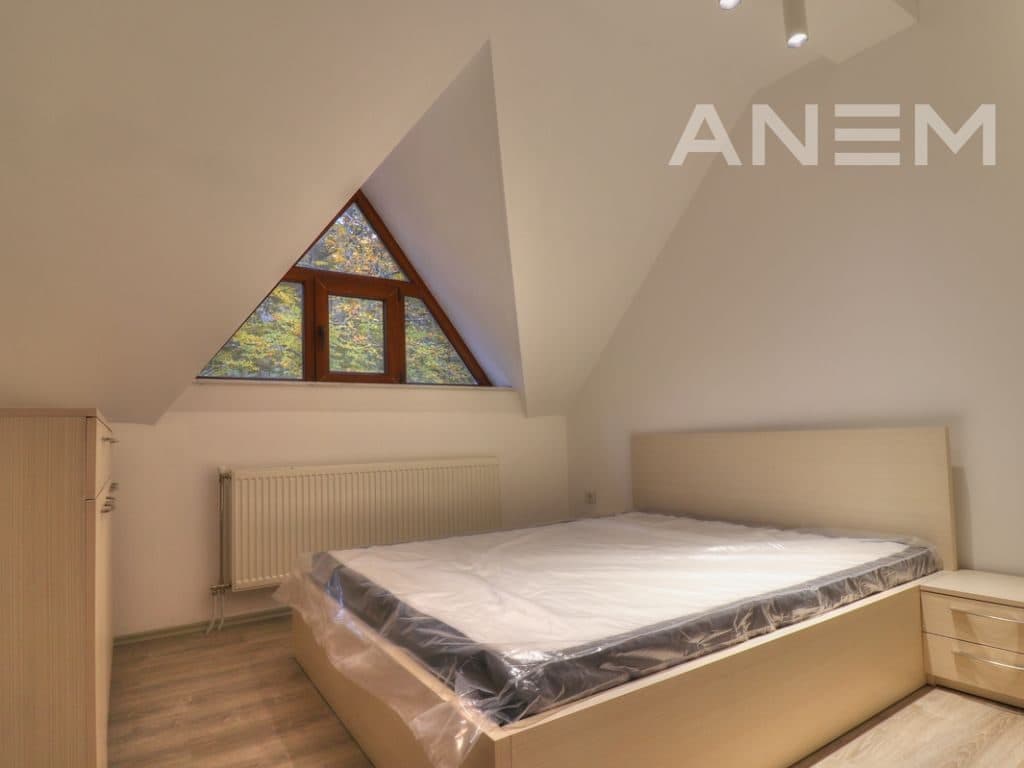 Vila në shitje 233m2 në Brezovicë