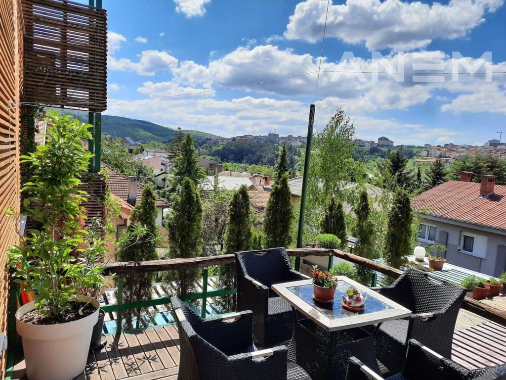 Shtëpi në shitje 1217m2 në Taslixhe 4