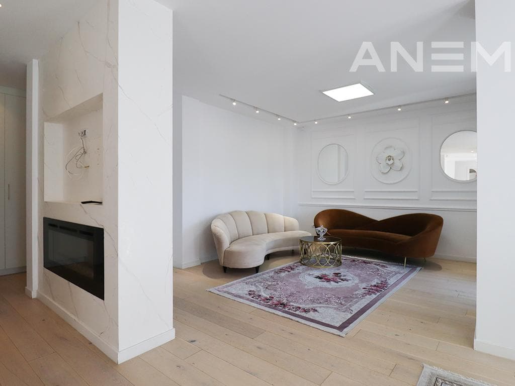 Banesë në shitje 198.1m² në Veternik