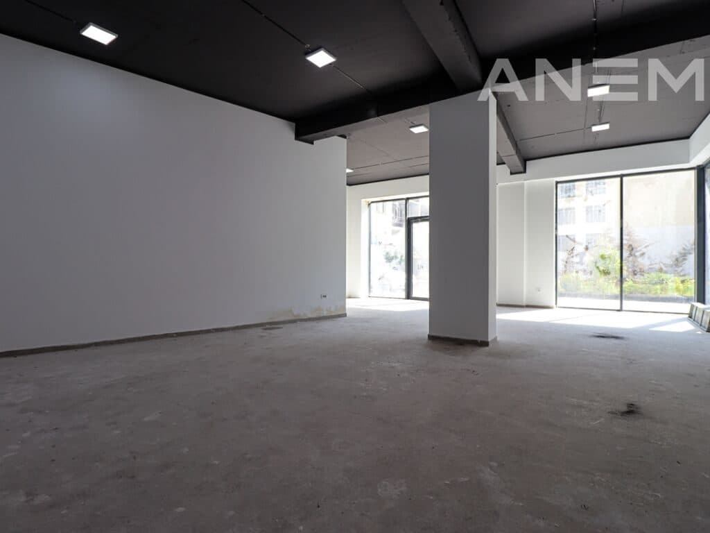 Lokal në shitje 91m² në Lagjen Tophane 1