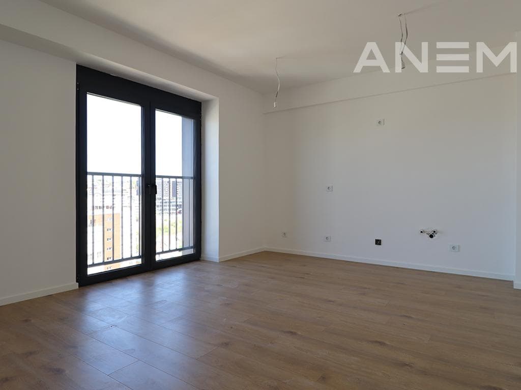 Zyre me qira me 4 hapësira pune në Lakrishtë 2