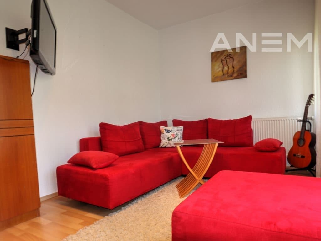Zyre me qira 280m2 në Arbëri 4