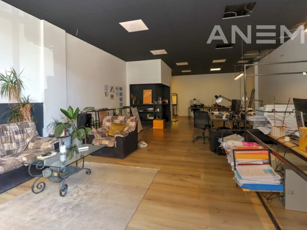Lokal me qira 110m² në lagjen Arbëria 1
