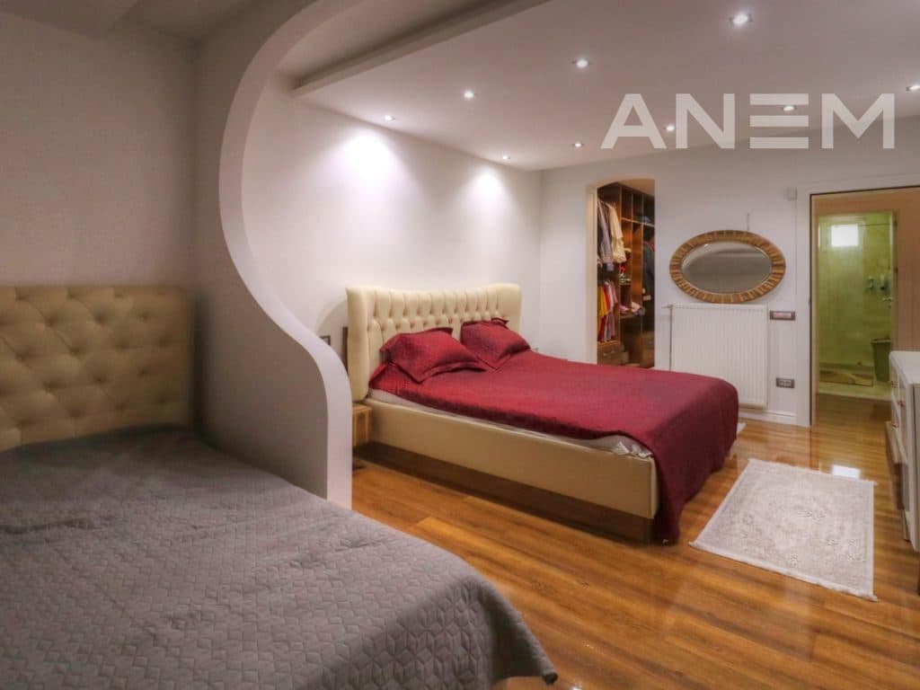 Shtëpi në shitje 320m² në lagjen Lagjja Jonë