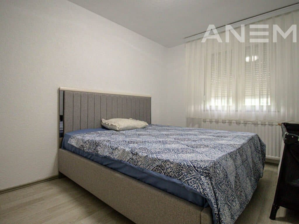 Shtëpi me qira me 4 dhoma gjumi në Graçanicë 4