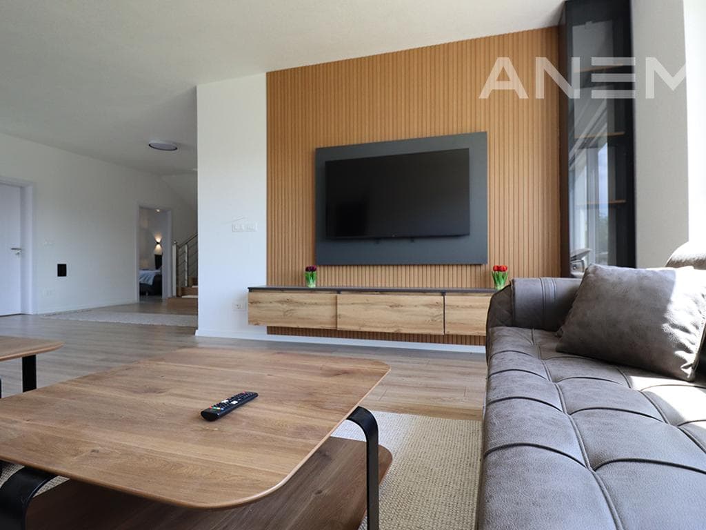 Shtëpi në shitje 390m² në fshatin Lepi
