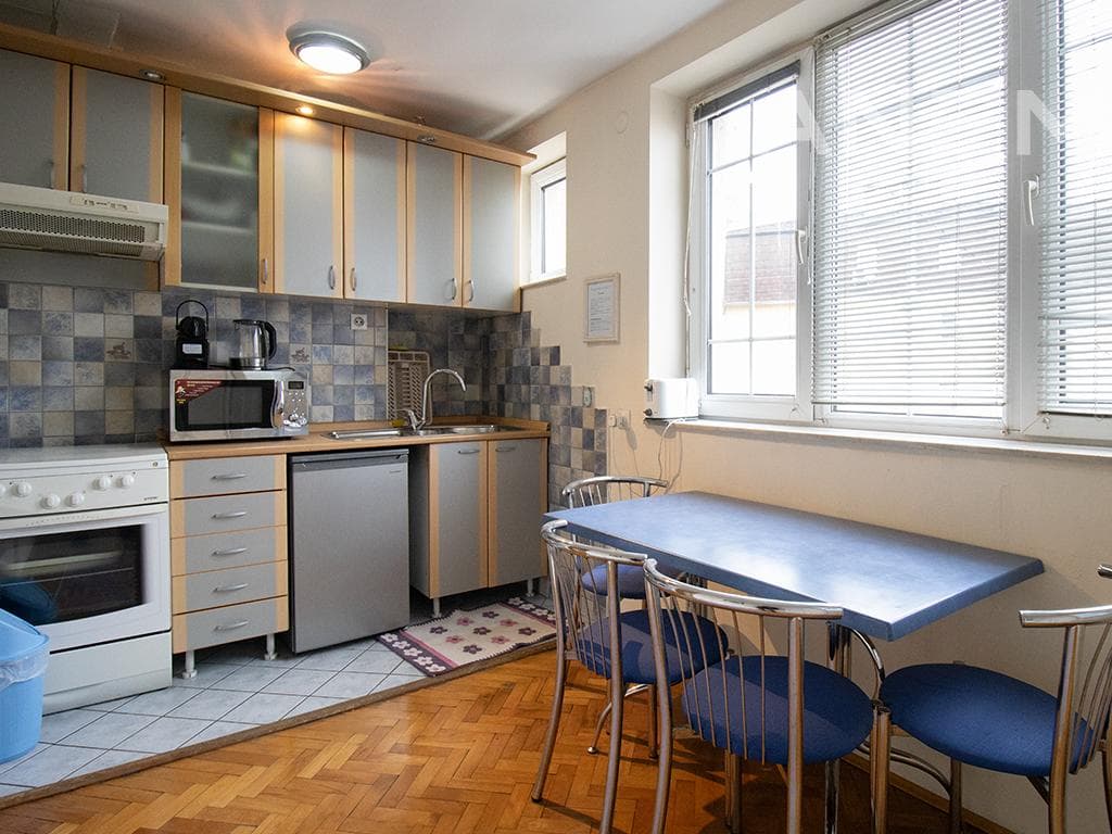 Banesë me qira 70m² te Qafa 3