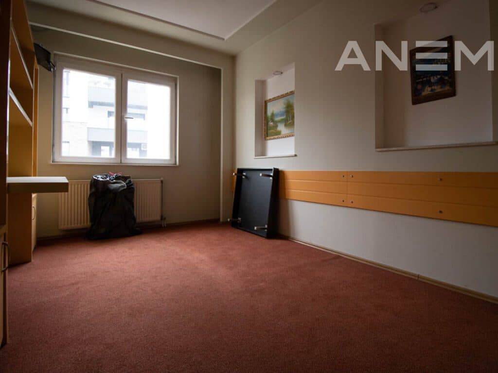 Banesë në shitje 154m² në lagjen Mati 1 3