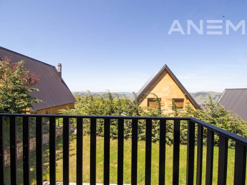 Villa në shitje 116m² në Nuovo Monte/ Novobërdë