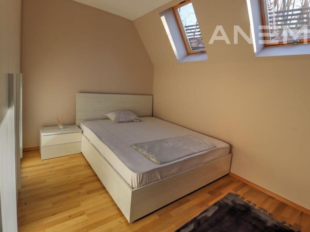 Vilë në shitje 200m² në Makresh
