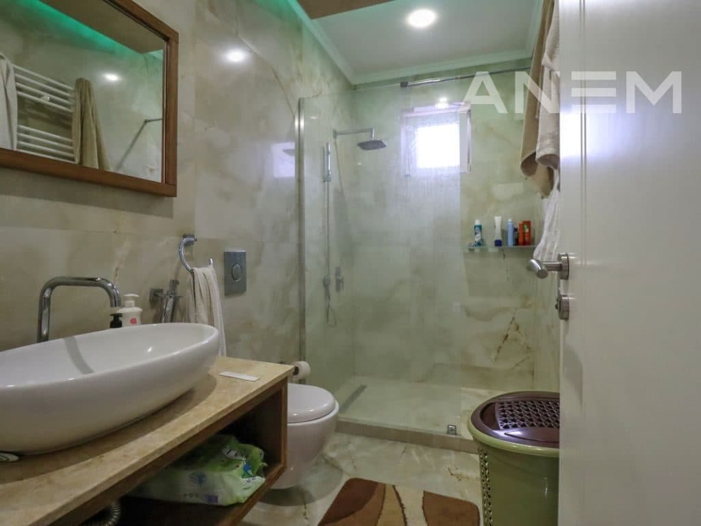 Shtëpi në shitje 320m² në lagjen Lagjja Jonë