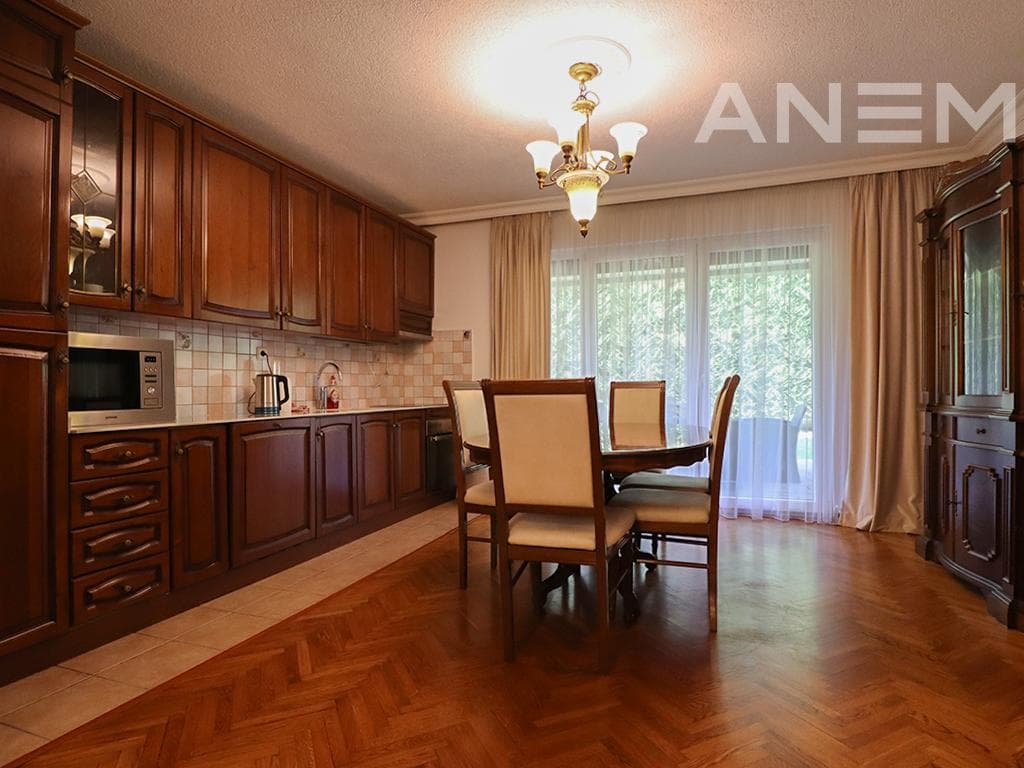Shtëpi në shitje 410m² në Bregun e Diellit 4
