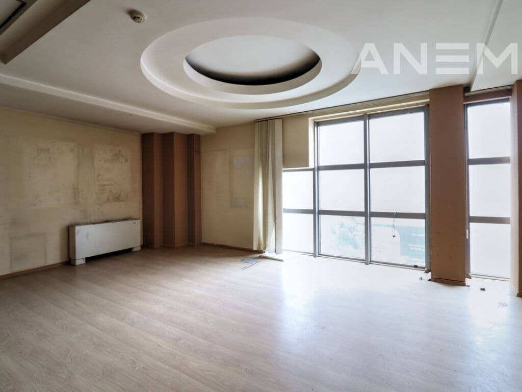 Objekt me qira 3000m² në qendër të Prishtinës 3