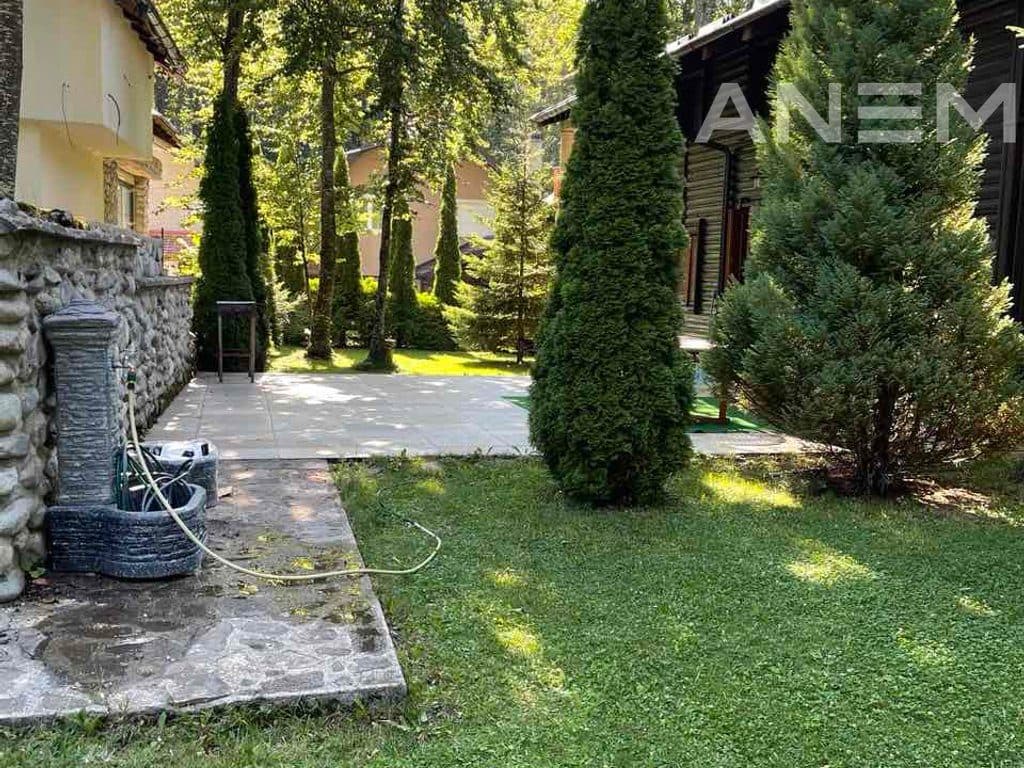 Vilë në shitje 260m² në Brezovicë