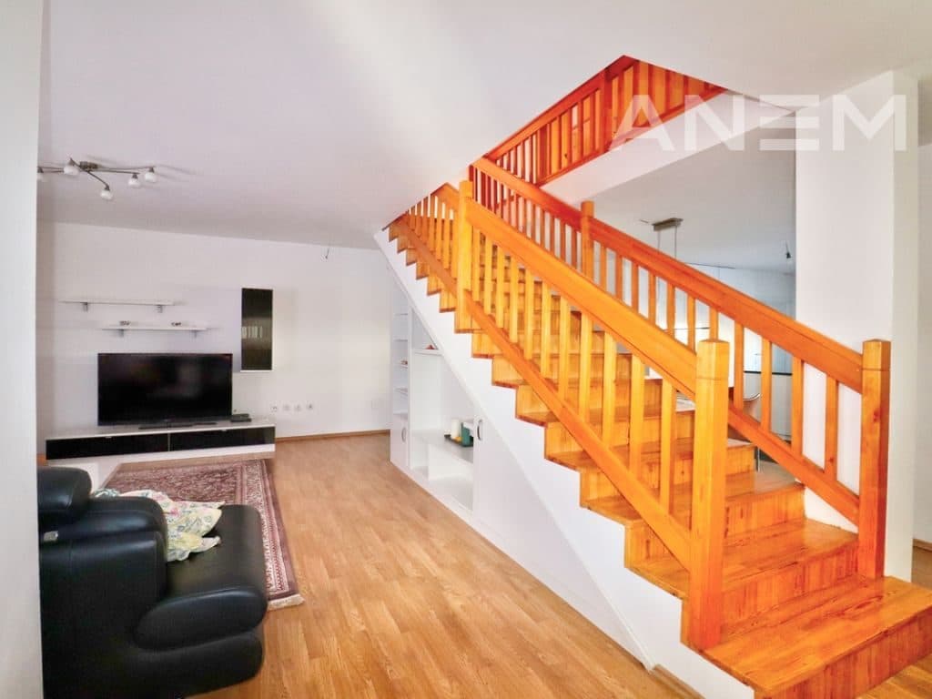 Shtëpi në shitje 748m² në Marigona 2 3