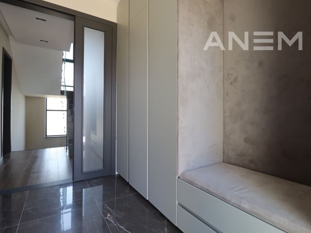 Shtëpi me qira 300m2 ne Obiliq ( Kastriot)