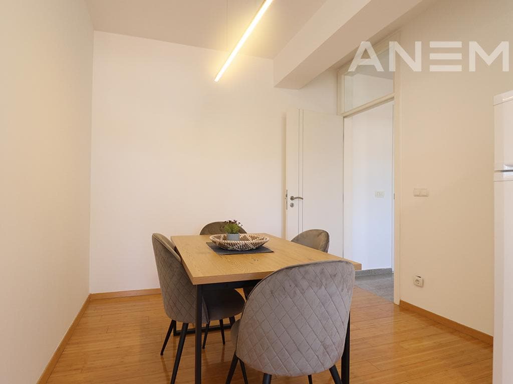 Zyre me qira me 3 hapësira pune në Pejton 3