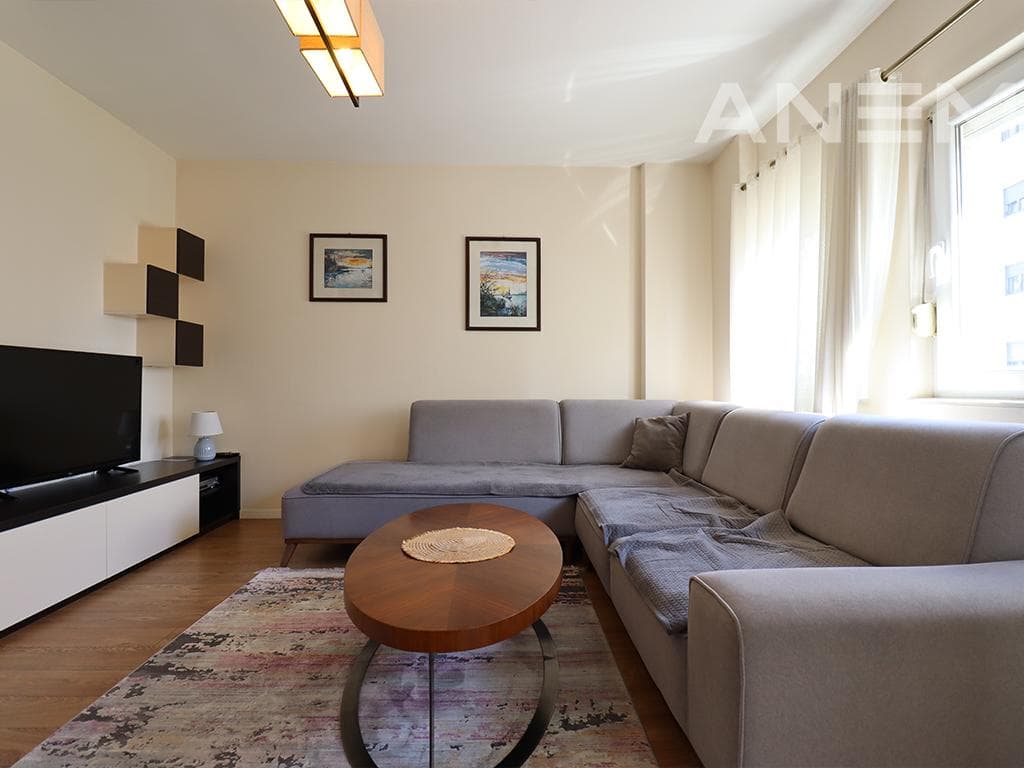Banesë në shitje 86m² në Tophane 2