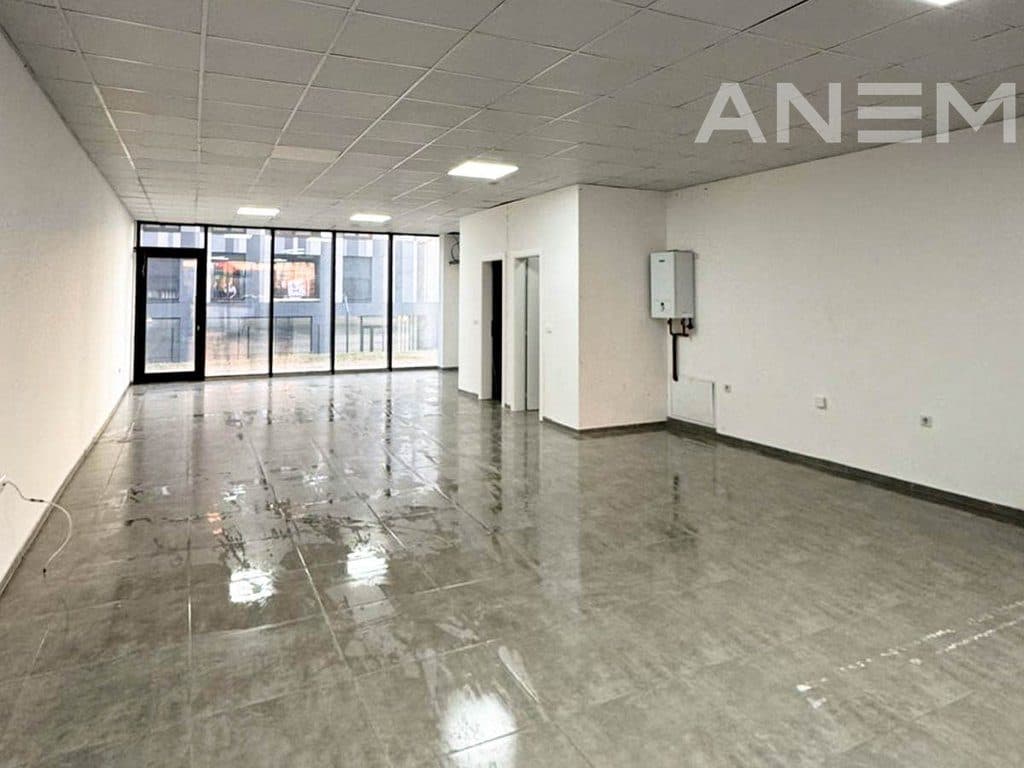 Lokal me qira 100m² te Pallati i Drejtësisë