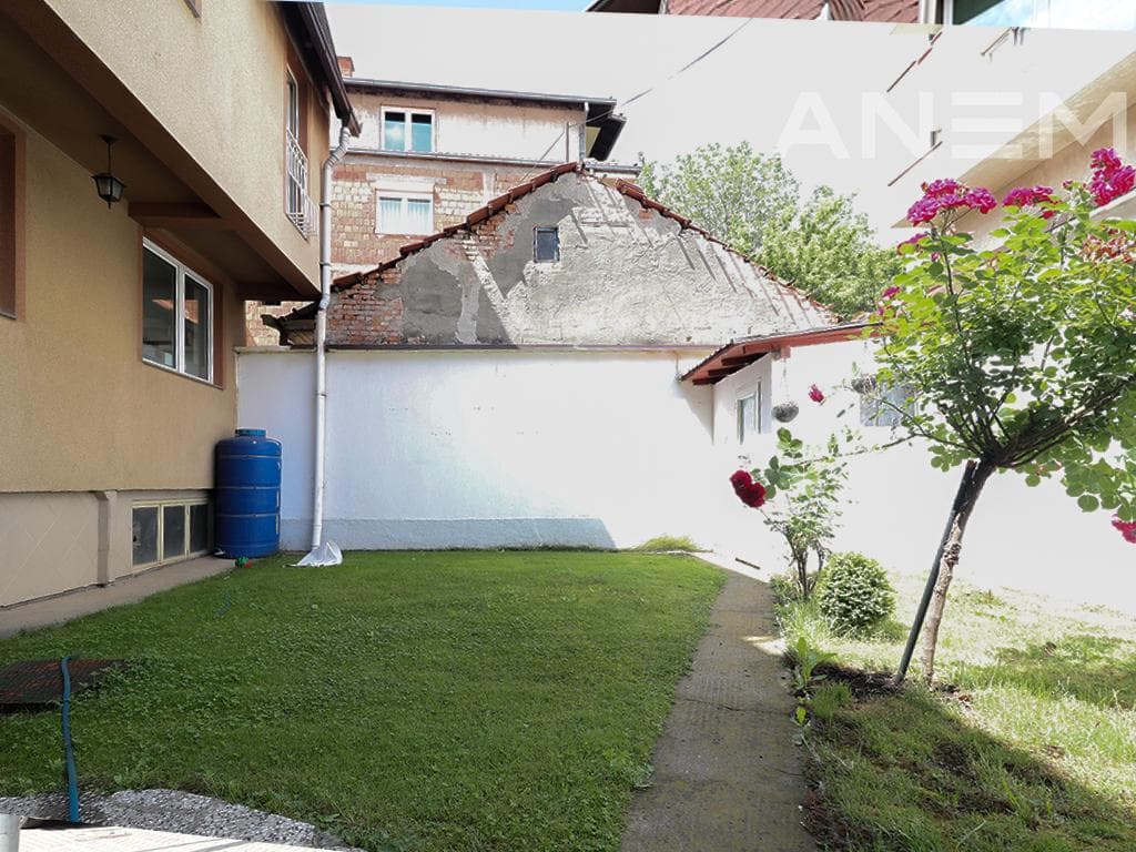 Shtëpi në shitje 400m² në Tophane 2